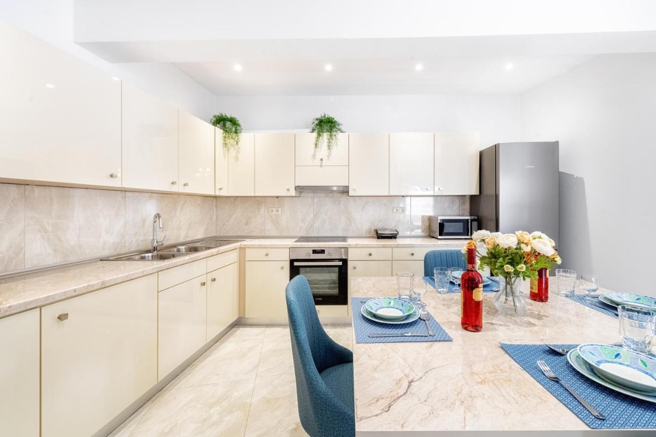 4You Luxury Apartments By Keyplanner Moraḯtika Esterno foto
