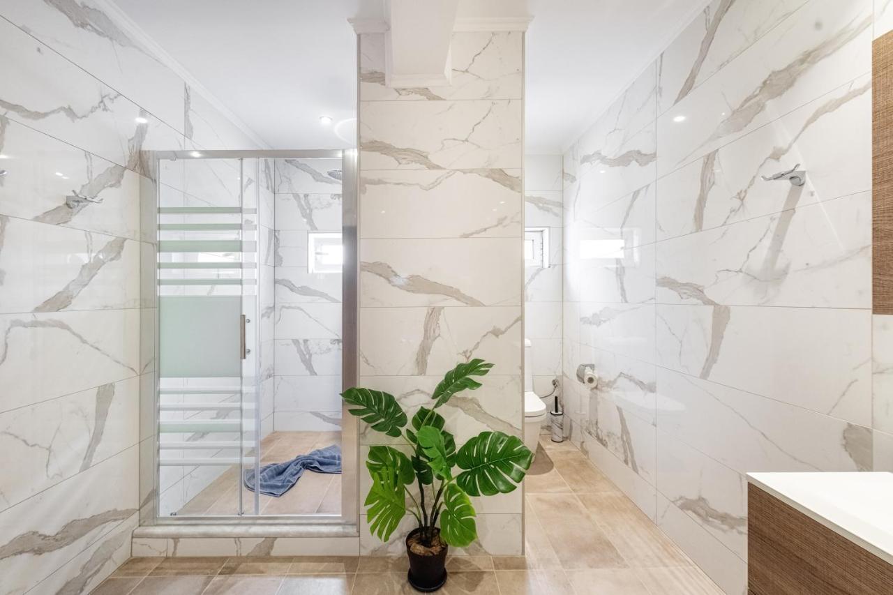 4You Luxury Apartments By Keyplanner Moraḯtika Esterno foto