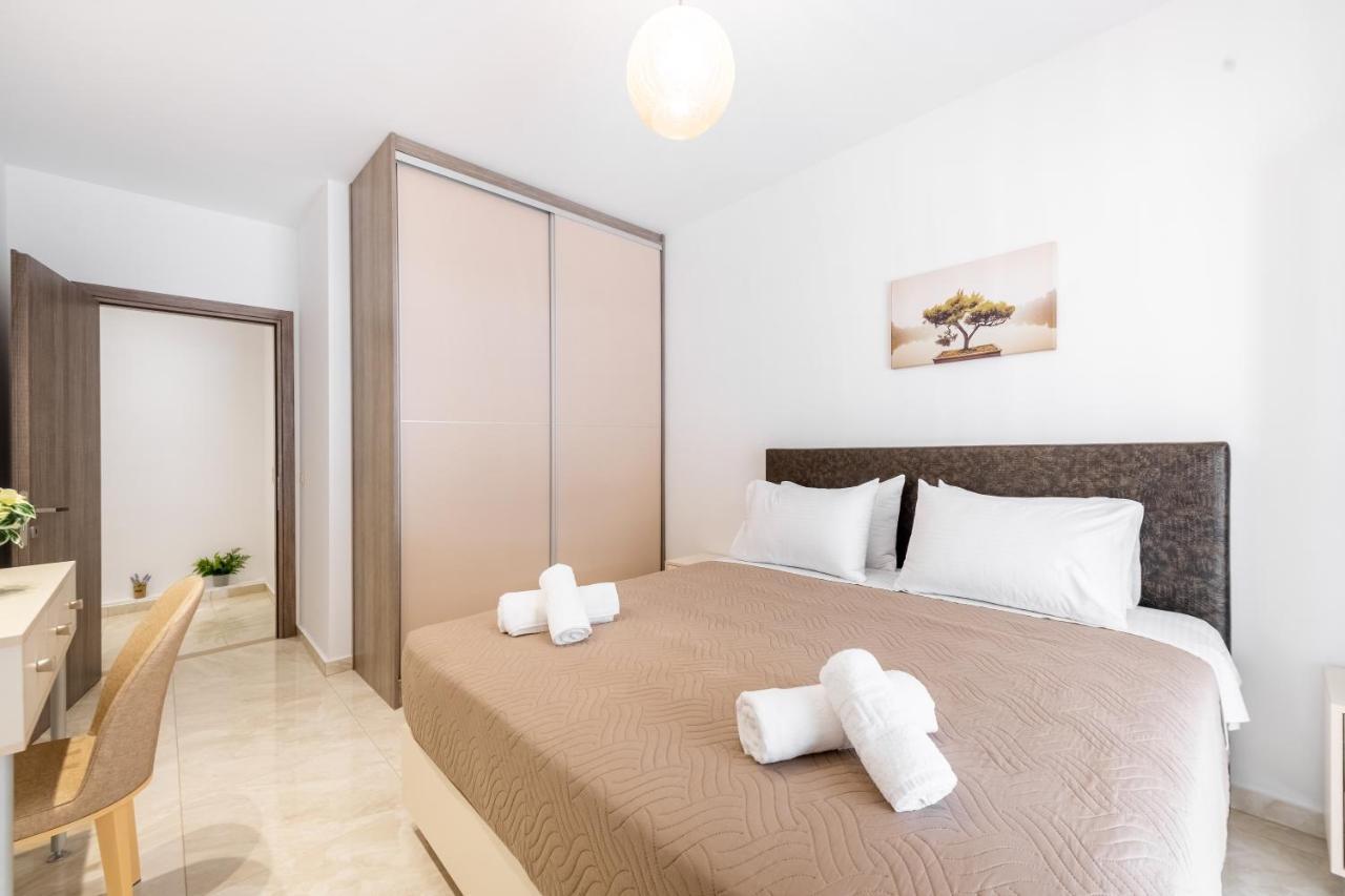 4You Luxury Apartments By Keyplanner Moraḯtika Esterno foto
