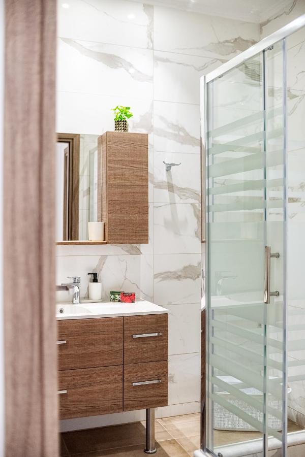 4You Luxury Apartments By Keyplanner Moraḯtika Esterno foto