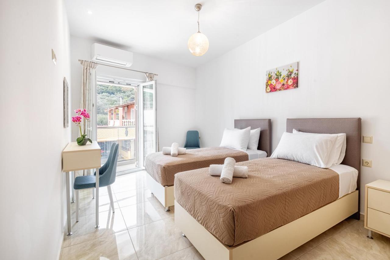4You Luxury Apartments By Keyplanner Moraḯtika Esterno foto