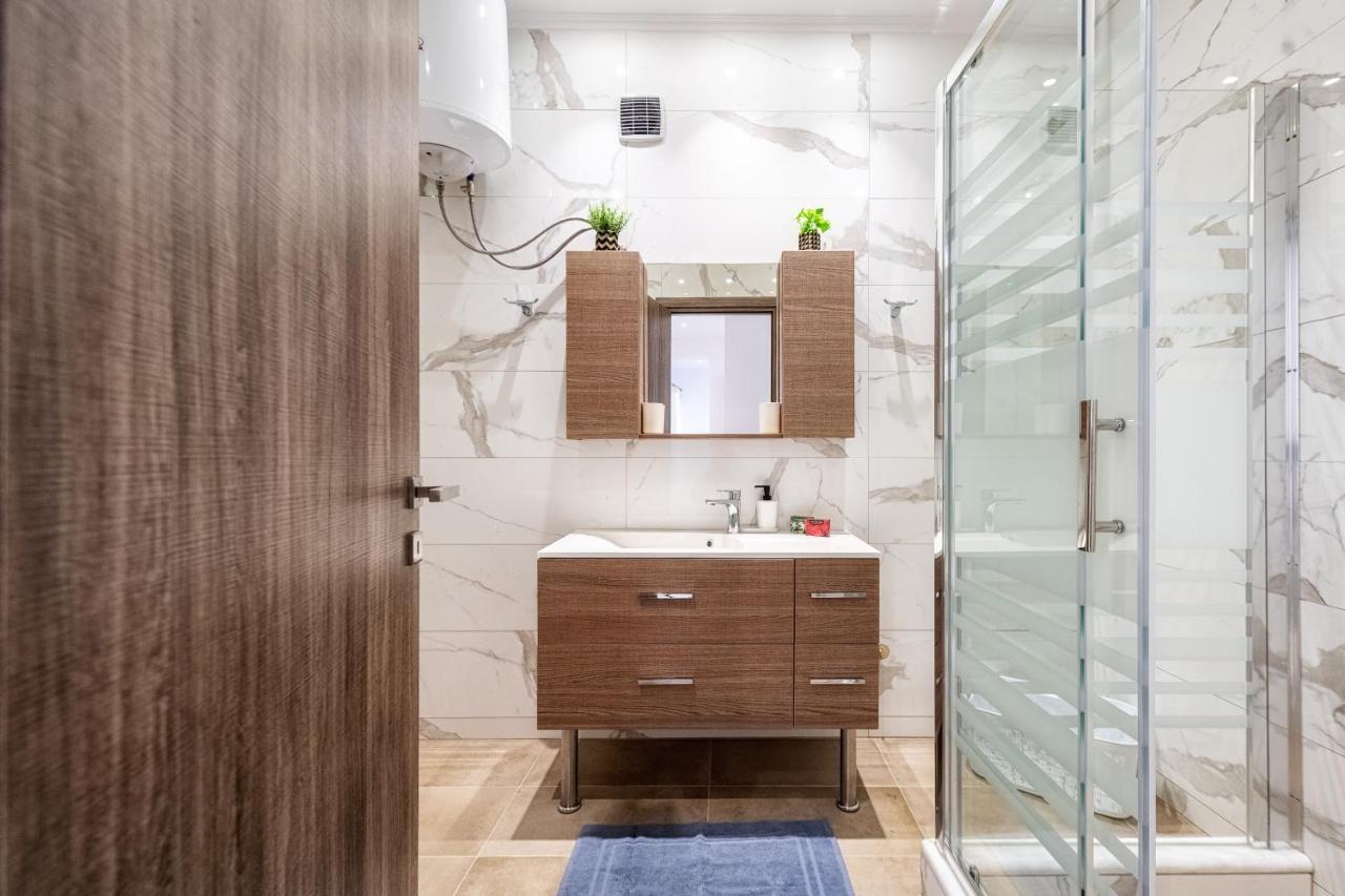 4You Luxury Apartments By Keyplanner Moraḯtika Esterno foto