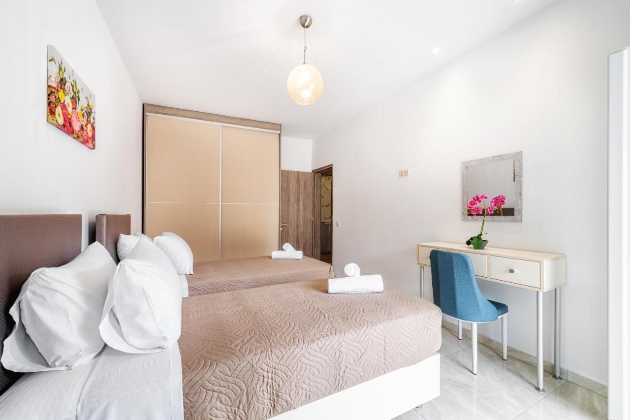4You Luxury Apartments By Keyplanner Moraḯtika Esterno foto