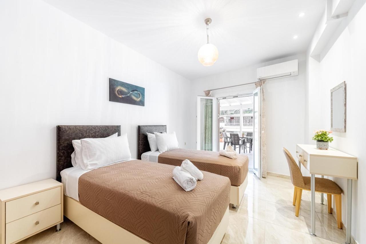 4You Luxury Apartments By Keyplanner Moraḯtika Esterno foto