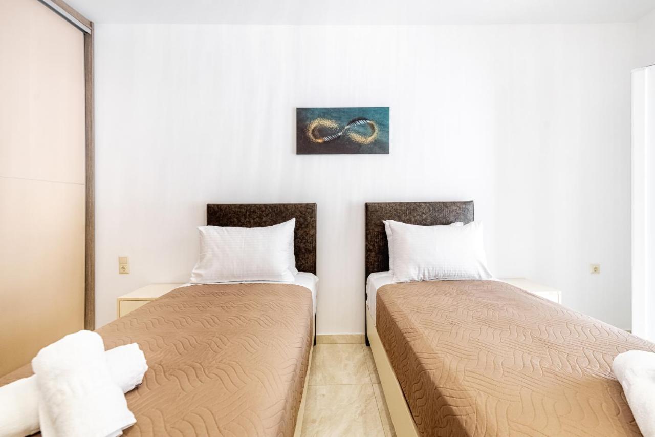 4You Luxury Apartments By Keyplanner Moraḯtika Esterno foto